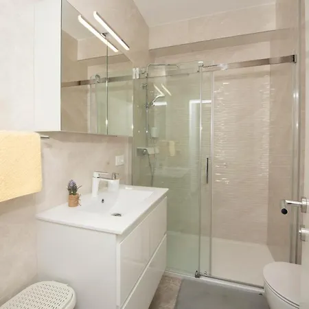 Gabriela Apartament *