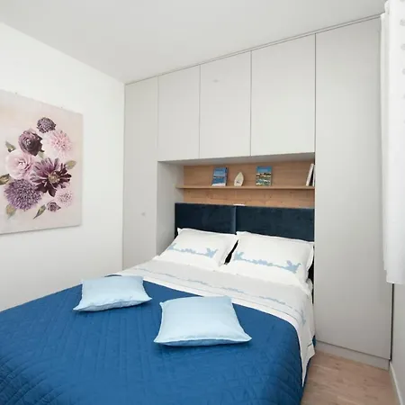 Gabriela Apartament *